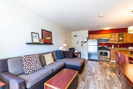 Metro Phx 1Bd Interior Corridor Apartment Финикс Екстериор снимка